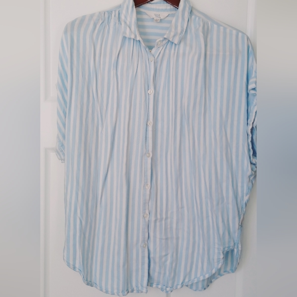 Time and Tru Button Up